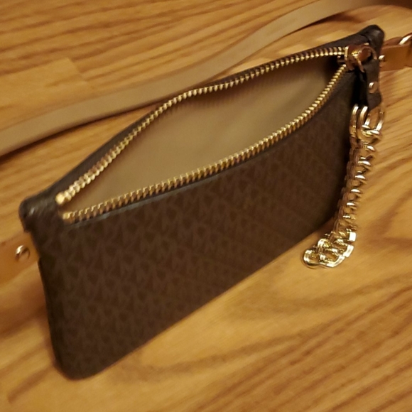 Michael Kors Belt Bag - Picture 10 of 12